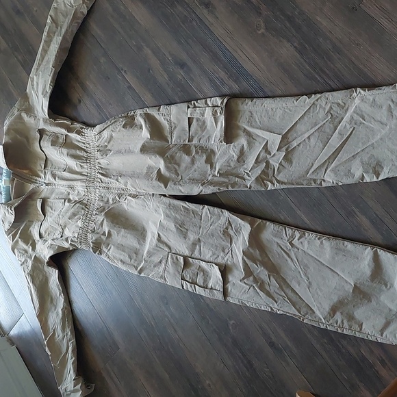 H&M jumpsuit - Picture 4 of 10